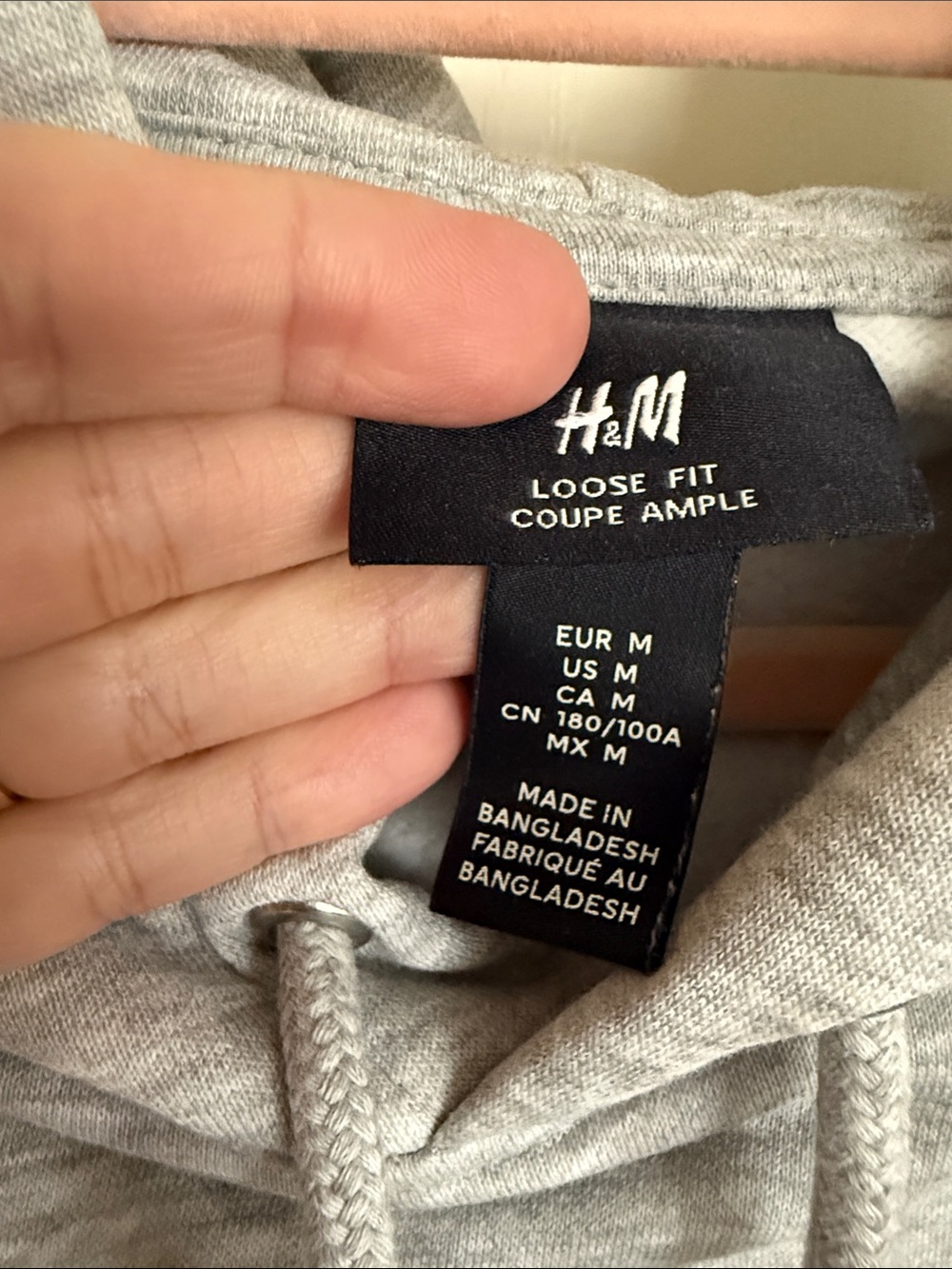 H&M | Loose Fit | Hoodie - Picture 4 of 13